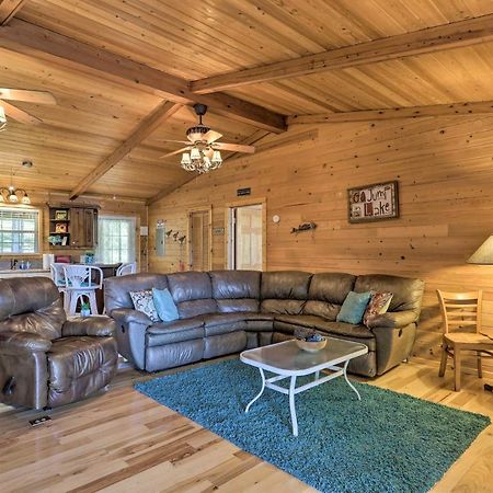 House With Dock And Slide Situated On Lake Sinclair! Sparta Exterior foto