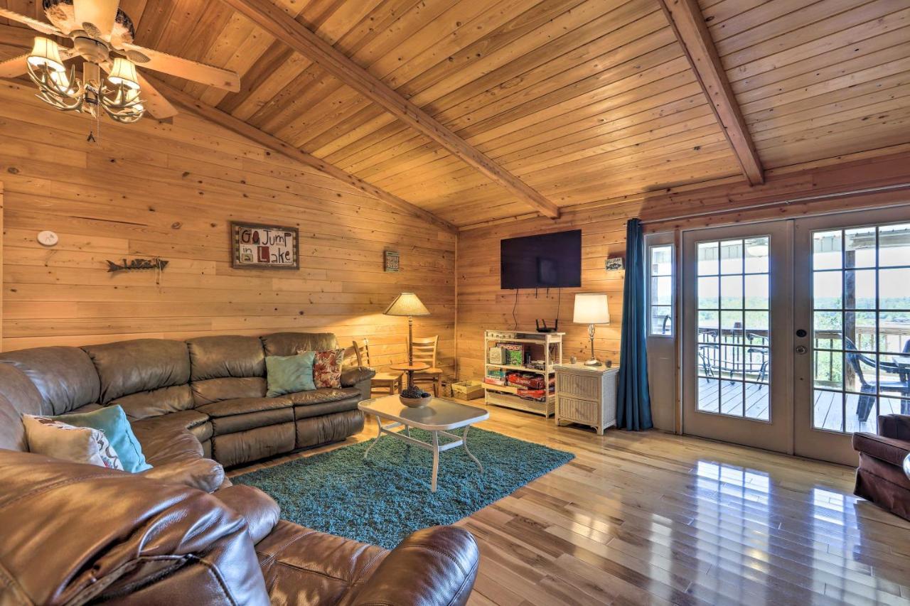 House With Dock And Slide Situated On Lake Sinclair! Sparta Exterior foto