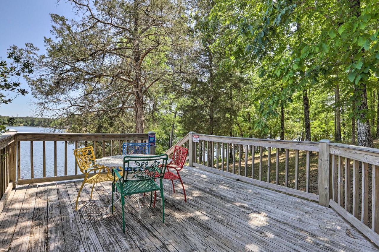 House With Dock And Slide Situated On Lake Sinclair! Sparta Exterior foto